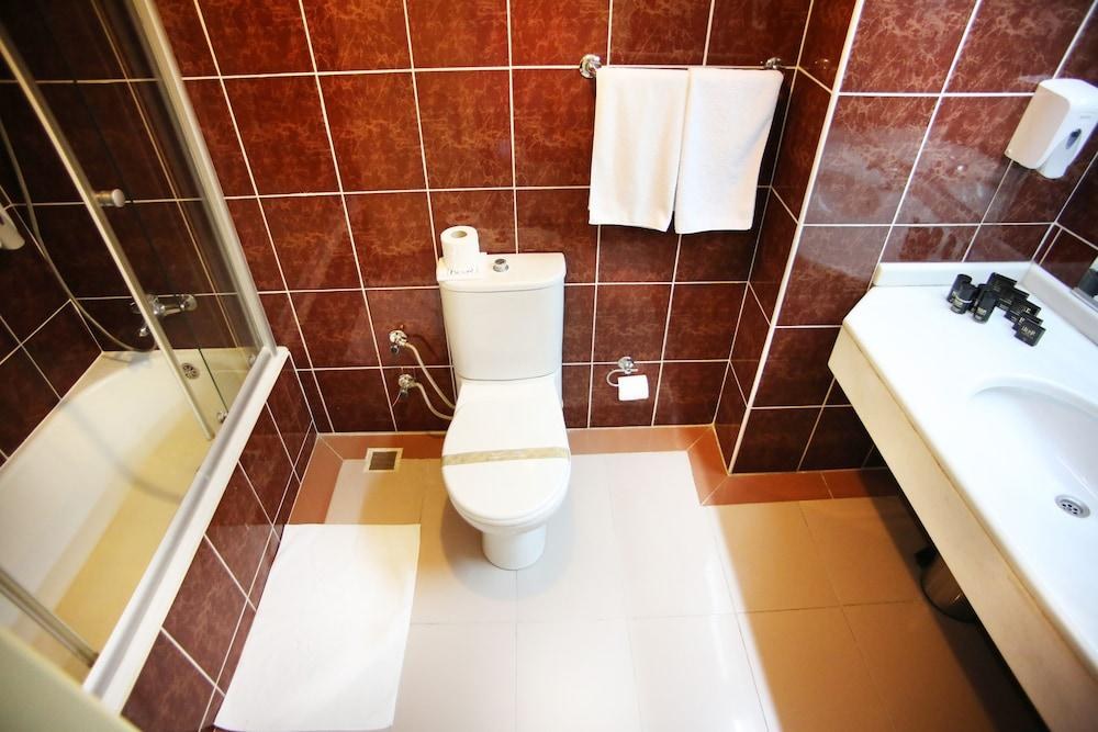 BERR HOTEL photo 2