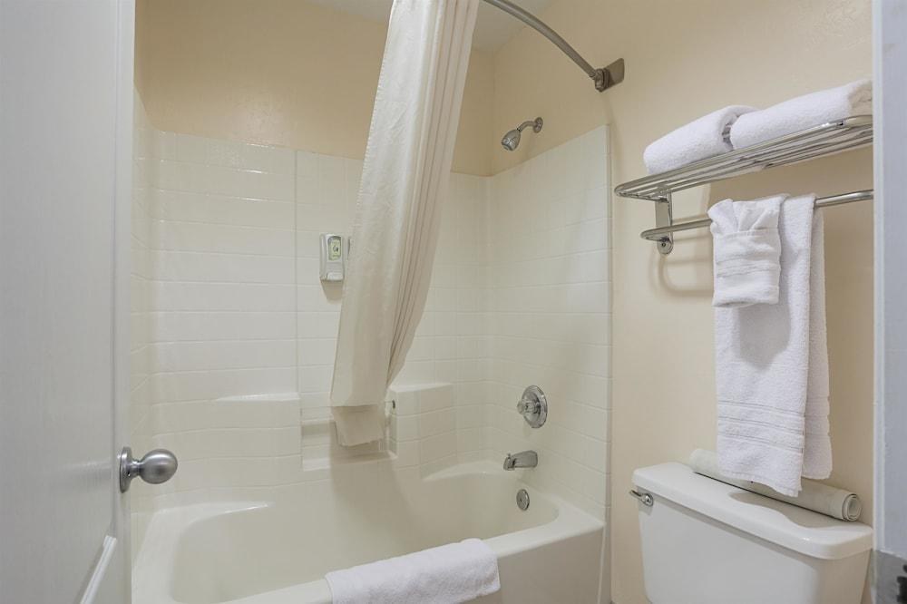 Best Western Superstition Springs Inn photo 3