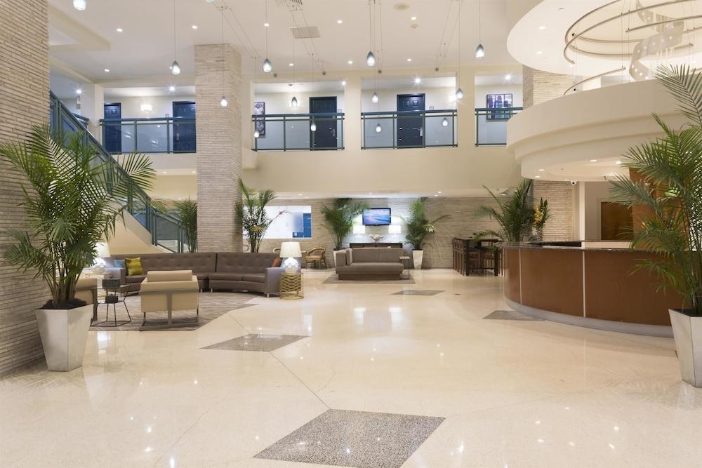 Best Western Plus Atlantic Beach Resort photo 4