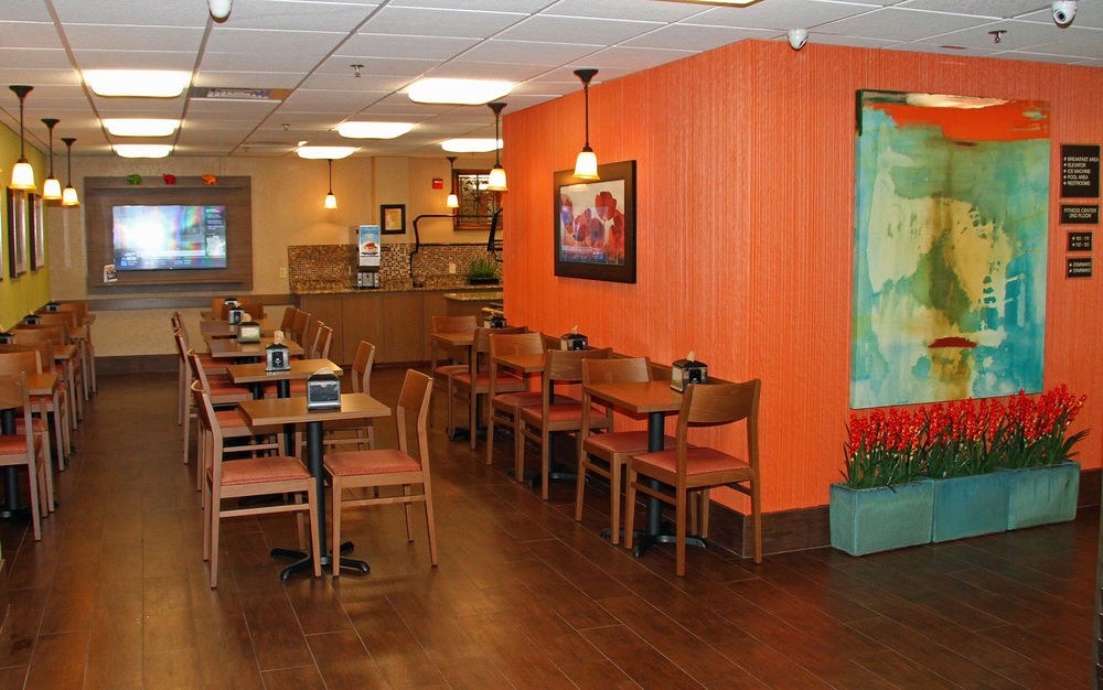 Best Western Plus Universal Inn