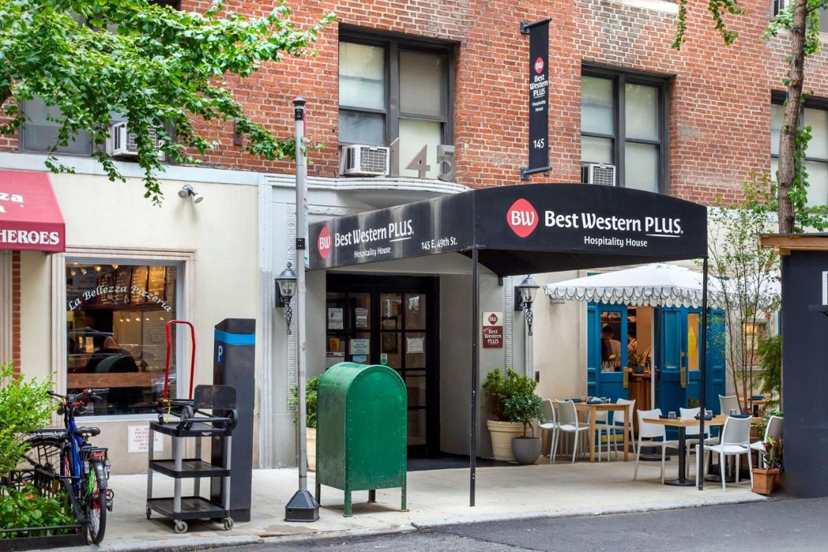Best Western Plus Hospitality House
