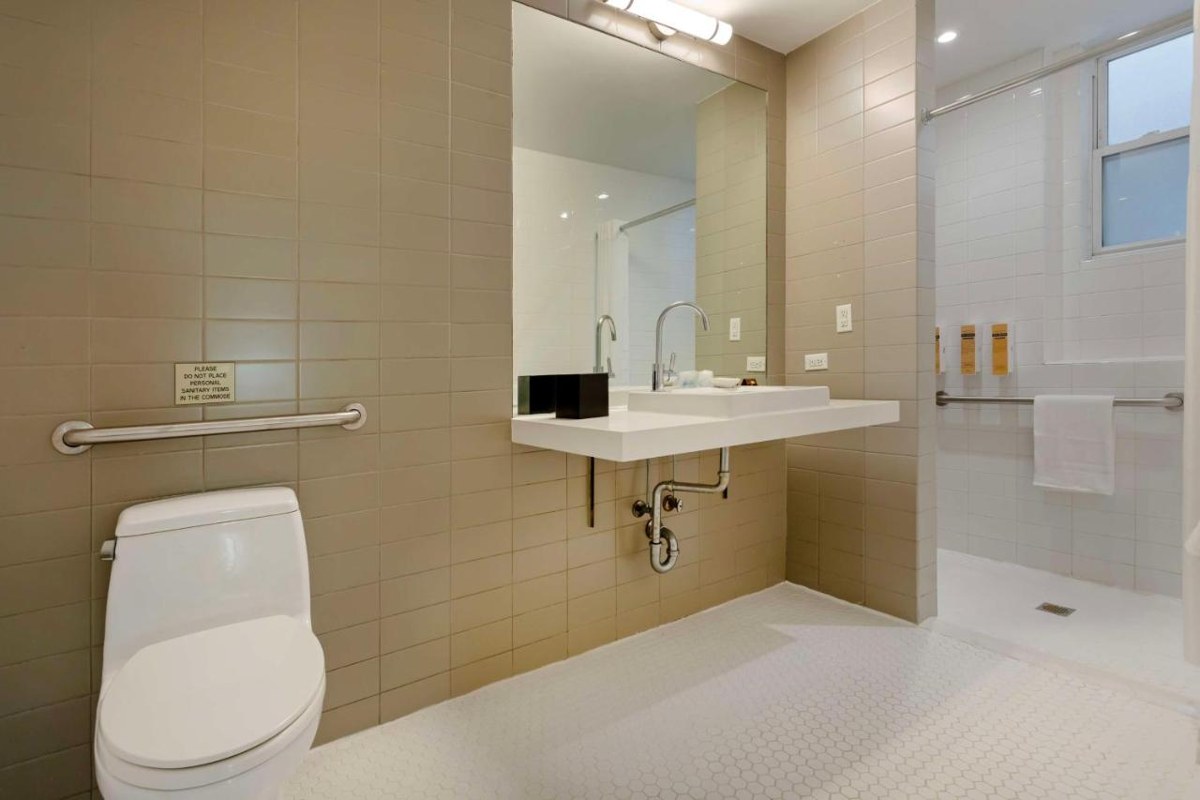 Best Western Plus Hospitality House photo 4