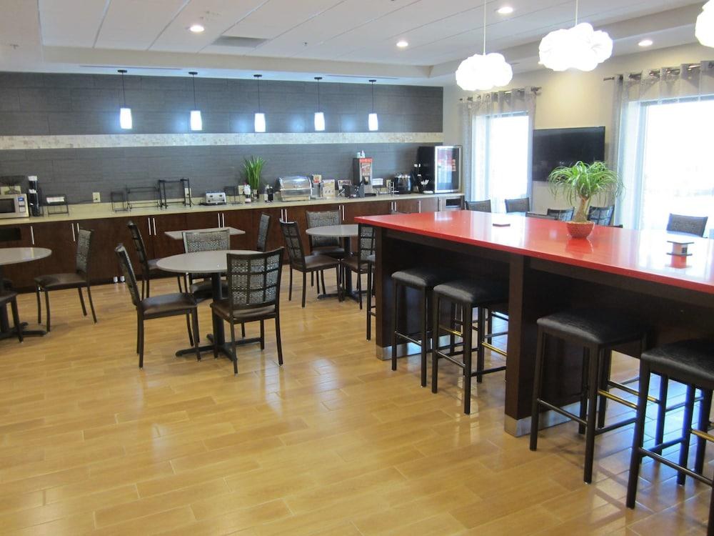 Best Western Plus Sunrise Inn photo 4