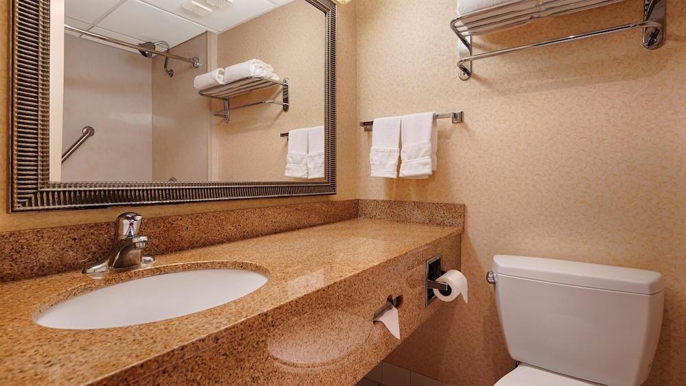 Best Western Mountaineer Inn photo 2