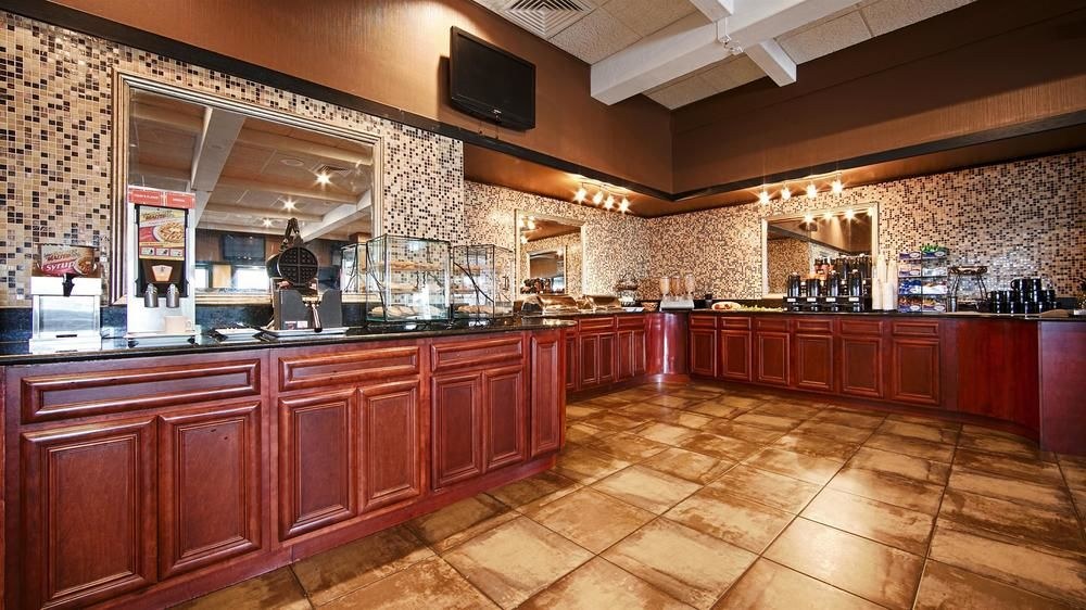 Best Western Plus Milwaukee Airport Hotel & Conference Center