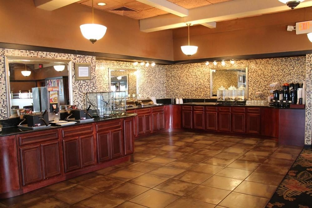 Best Western Plus Milwaukee Airport Hotel & Conference Center photo 1