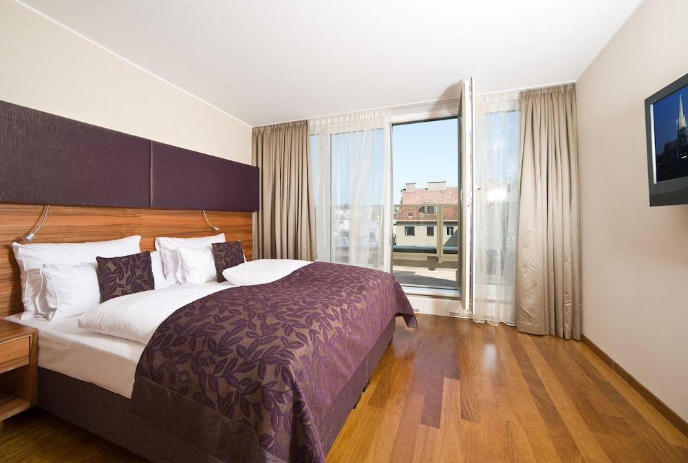 PAKAT SUITES HOTEL photo 4