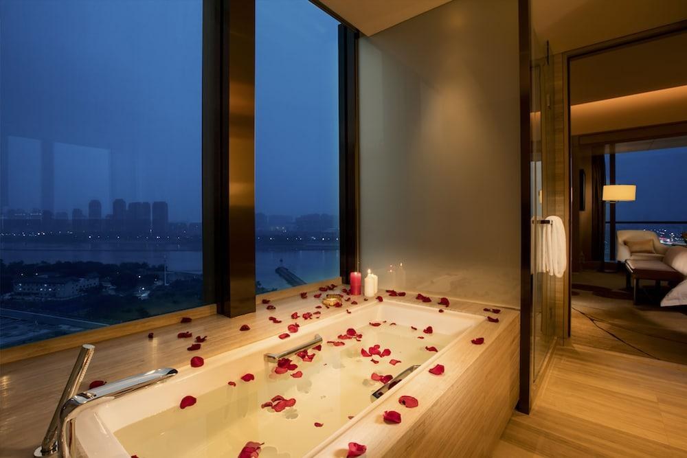 CROWNE PLAZA FUZHOU RIVERSIDE photo 4