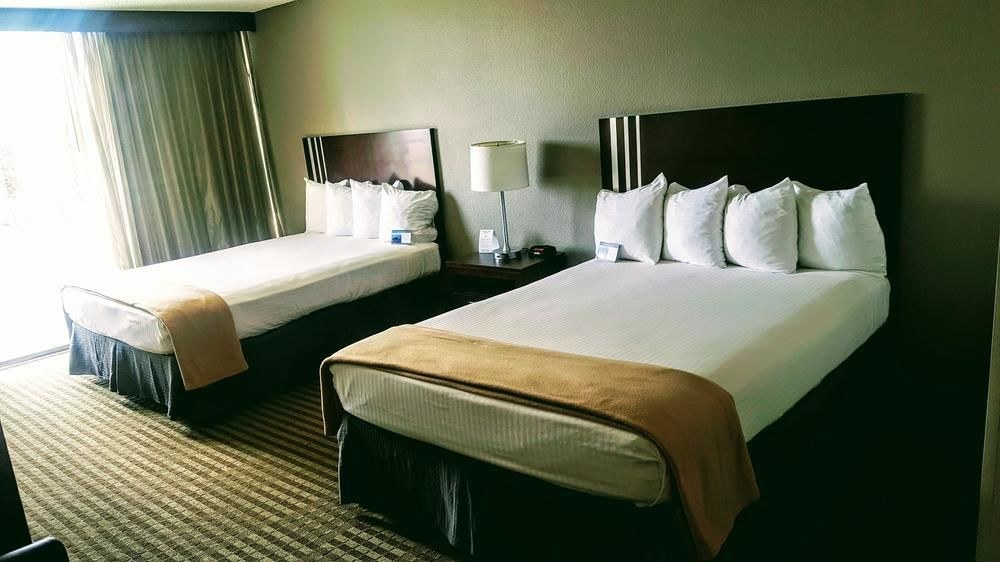 Best Western Yacht Harbor Hotel
