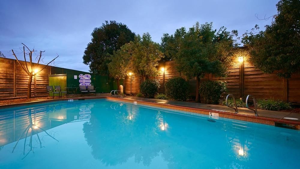 Best Western Lanai Garden Inn & Suites photo 1