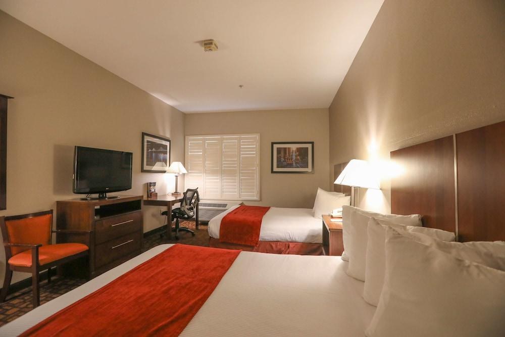 Best Western Lanai Garden Inn & Suites photo 4