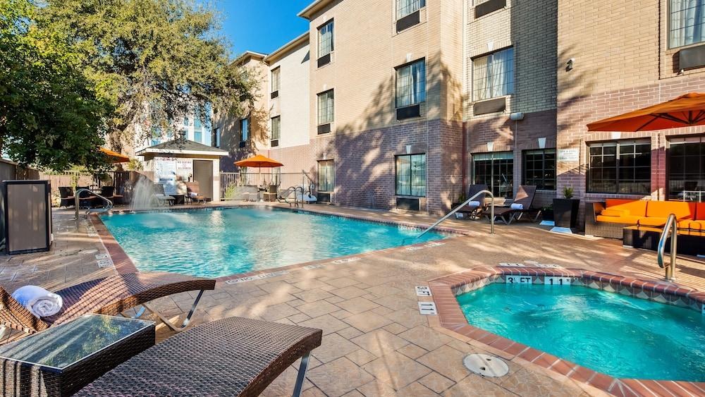 Best Western Plus Hill Country Suites photo 4