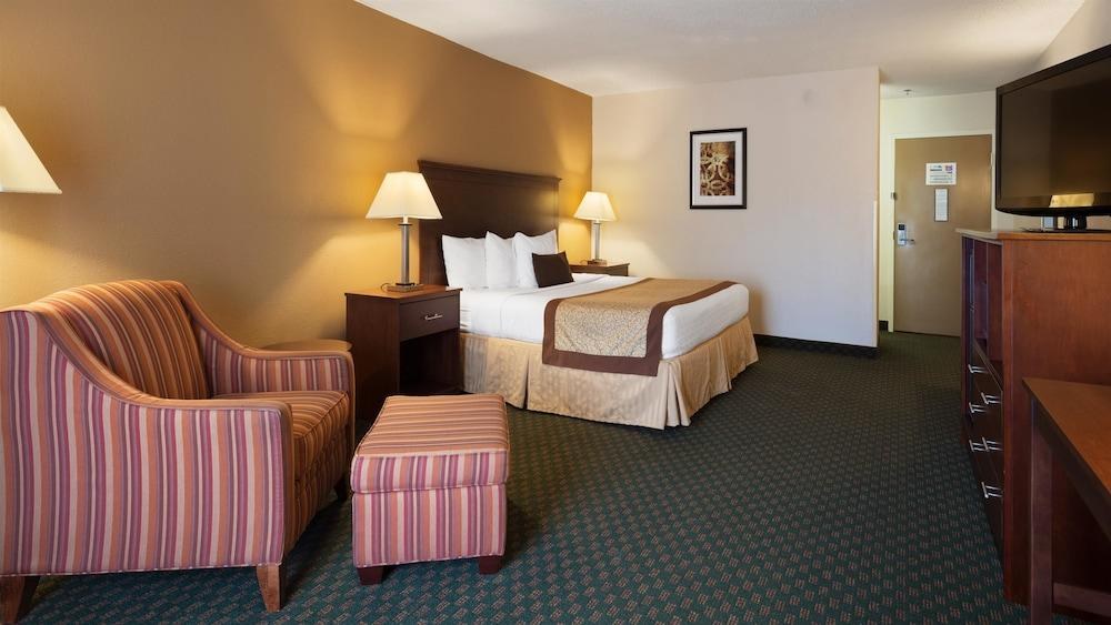Best Western Plus Governor's Inn photo 3