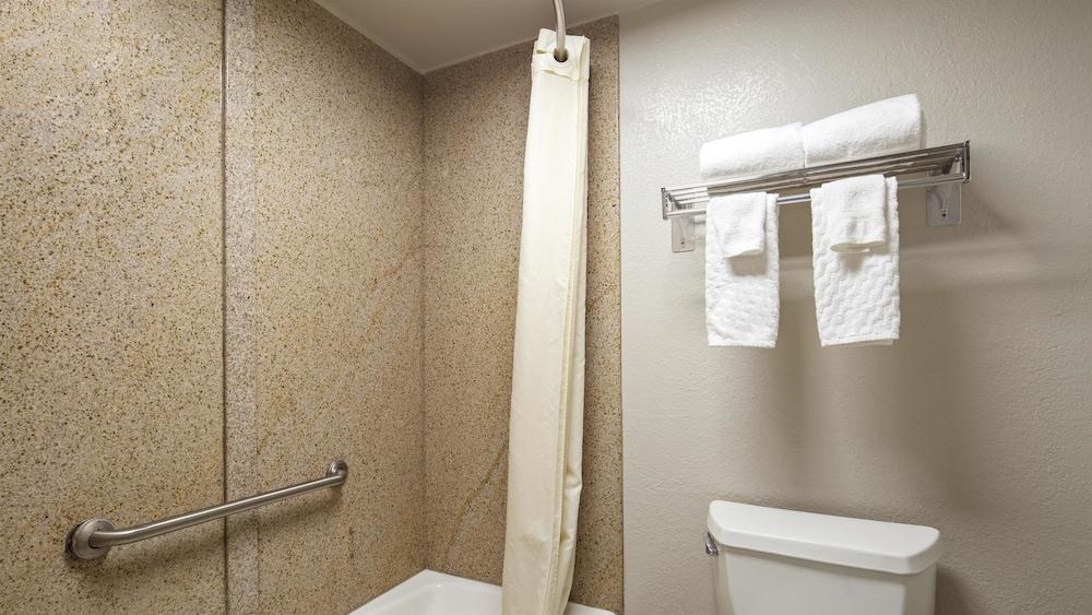 Best Western Center Inn photo 3