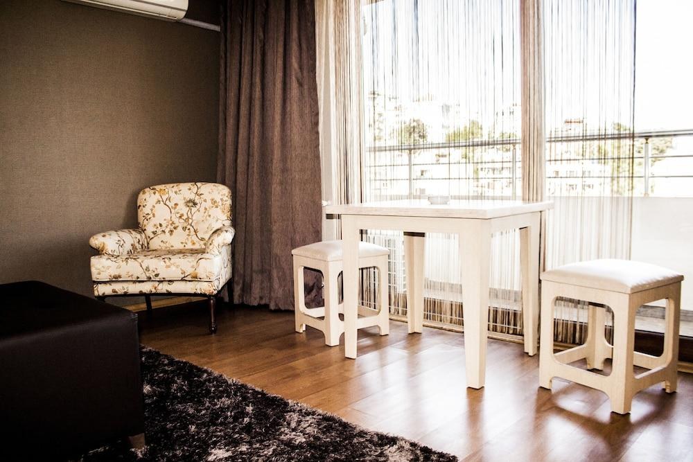 CIHANGIR CEYLAN SUITE HOTEL photo 2