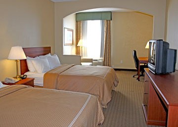 QUALITY SUITES SOUTH AUSTIN photo 1