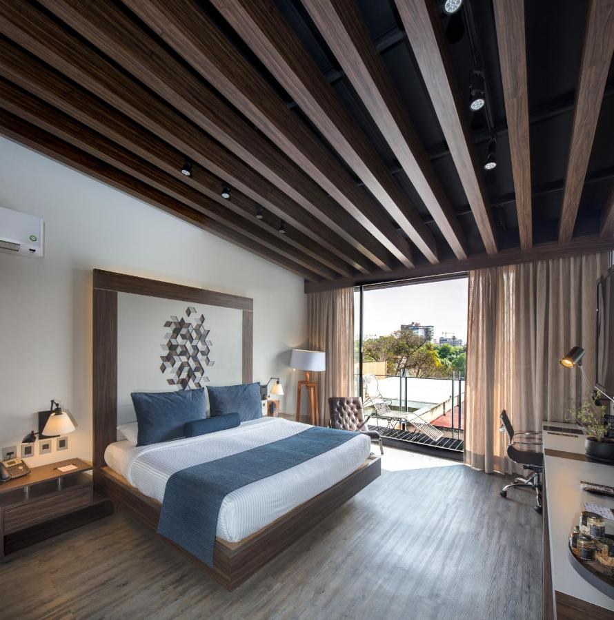 FLOWSUITES CONDESA
