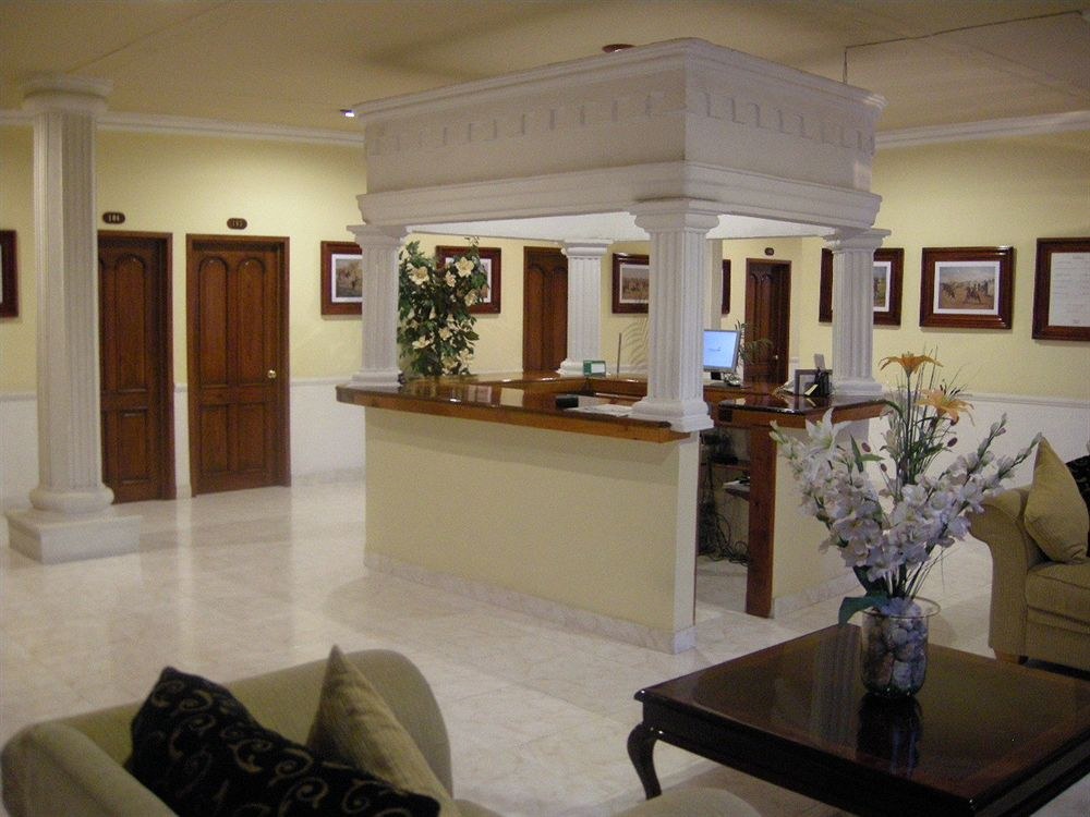 HOTEL GALERIAS LAGOS DE MORENO
