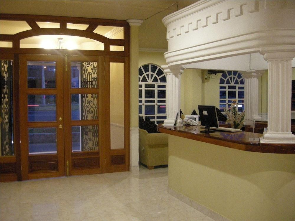 HOTEL GALERIAS LAGOS DE MORENO photo 4