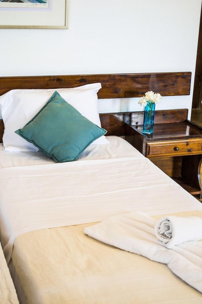 FOLIES CORFU TOWN HOTEL APTS photo 4