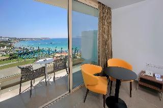 NELIA BEACH photo 2