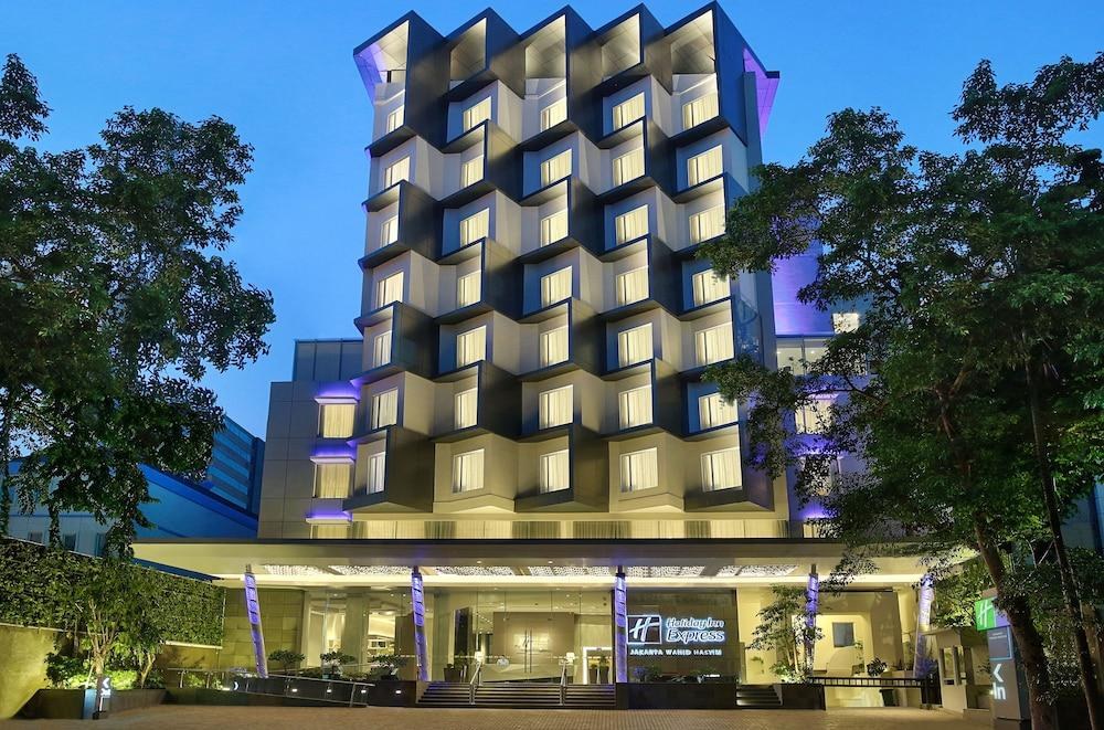 HOLIDAY INN EXPRESS JAKARTA WAHID HASYIM photo 2