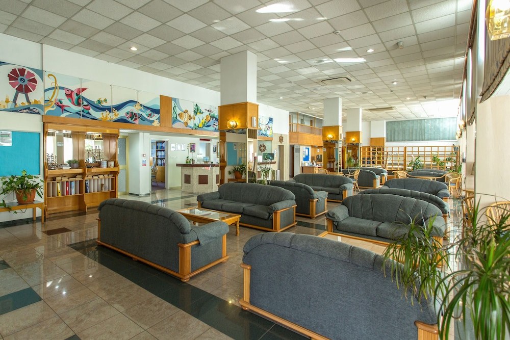 KAPETANIOS BAY HOTEL photo 1