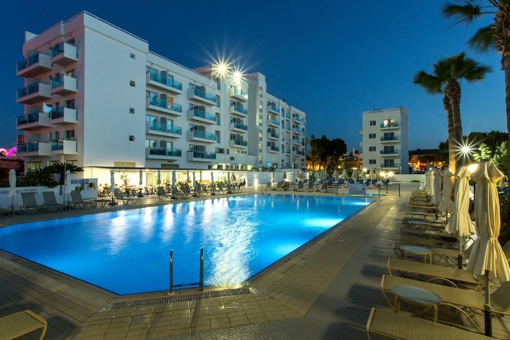 KAPETANIOS BAY HOTEL photo 3