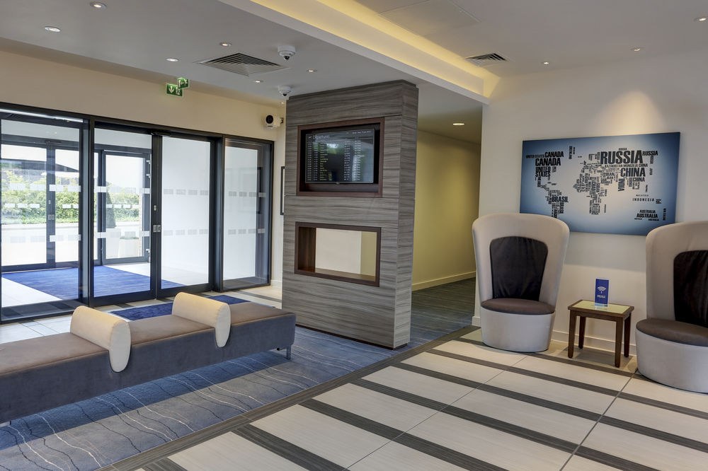 HOLIDAY INN EXPRESS LONDON - EXCEL photo 1