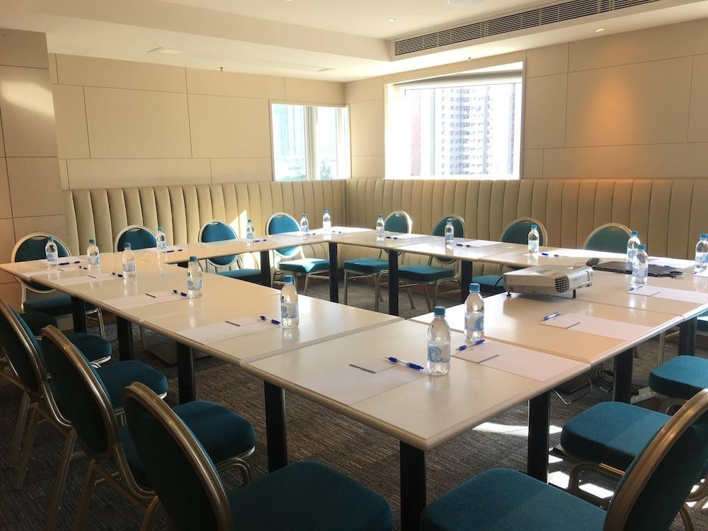 HOLIDAY INN EXPRESS HONG KONG MONGKOK photo 4