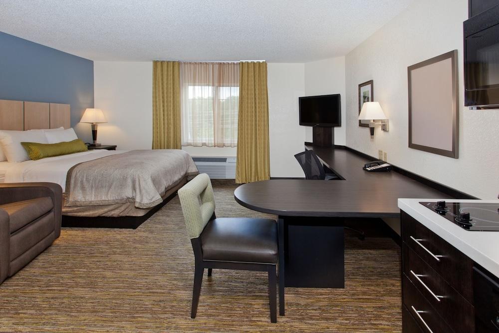 Sonesta Simply Suites Phoenix Glendale photo 2