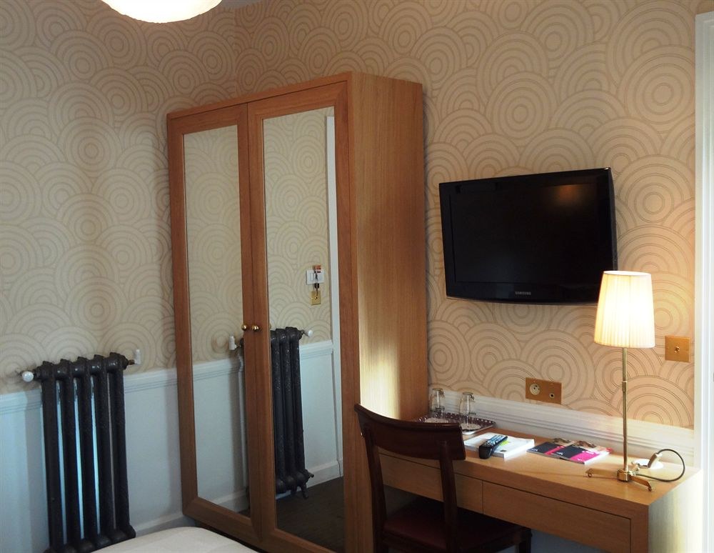 Hotel Le Cercle Tour Eiffel photo 3