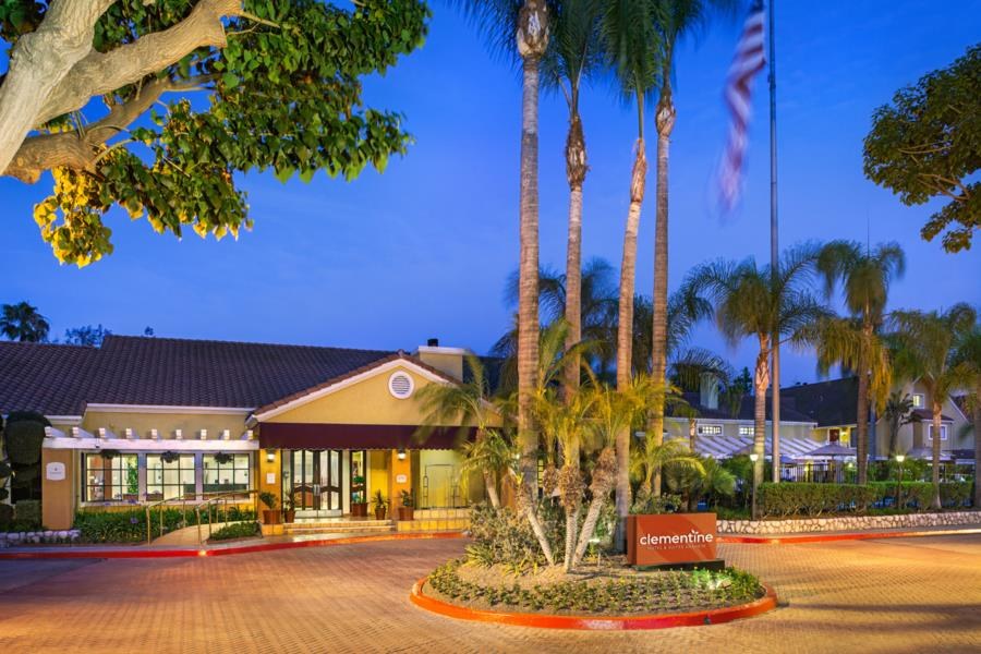 CLEMENTINE HOTEL & SUITES ANAHEIM