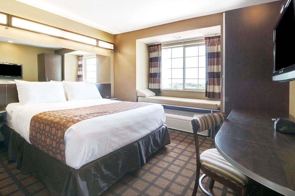 Microtel Inn And Suites By Wyndham Austin Airport photo 4