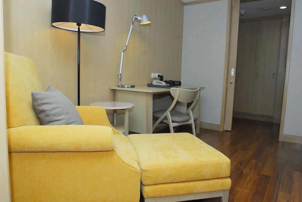 AMARI RESIDENCES BANGKOK photo 2