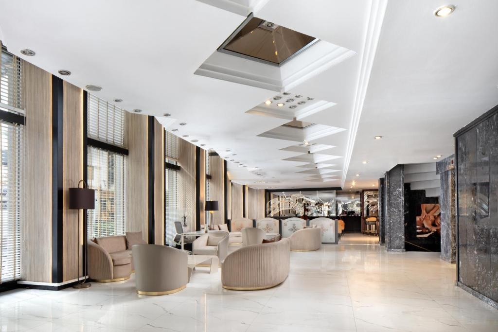 GOLDEN AGE HOTEL photo 2