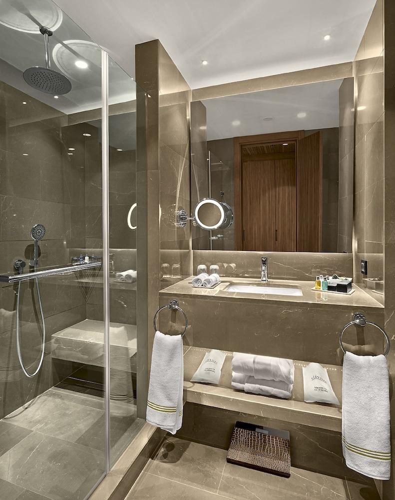 DIVAN SUITES ISTANBUL GPLUS photo 4