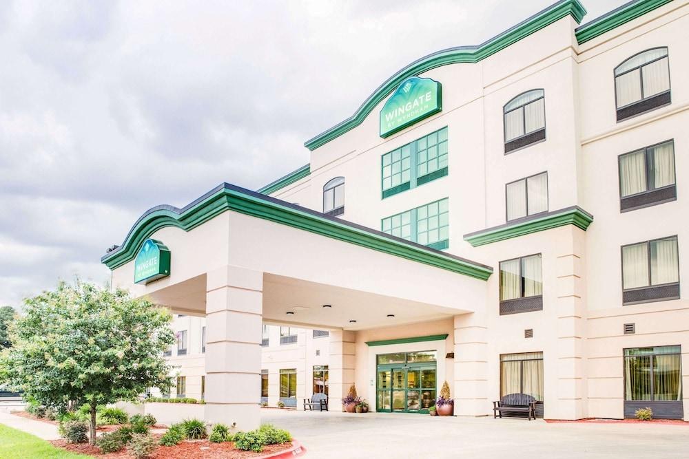 Wingate by Wyndham Bossier City photo 2