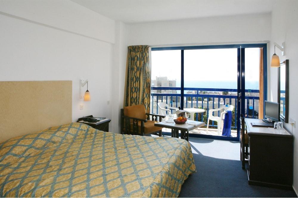 NAVARRIA HOTEL photo 2