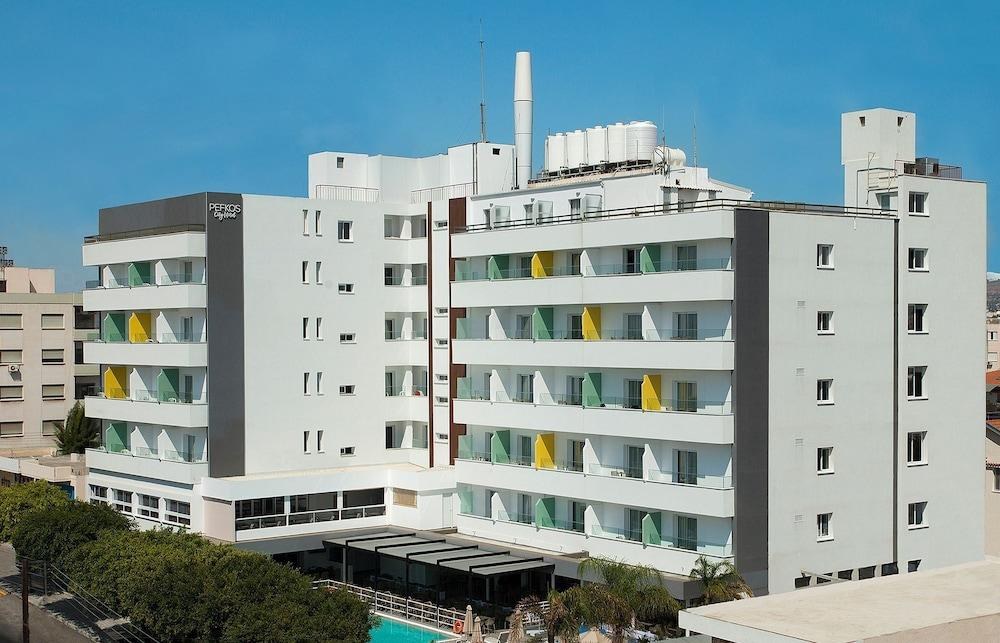 PEFKOS HOTEL photo 2
