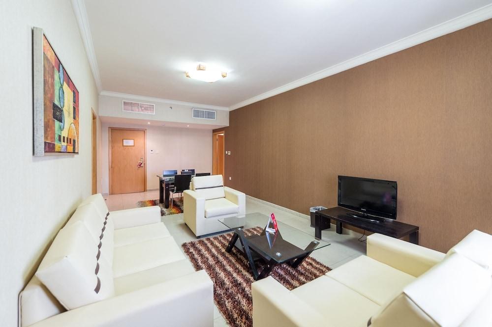 Crystal Plaza Hotel photo 2