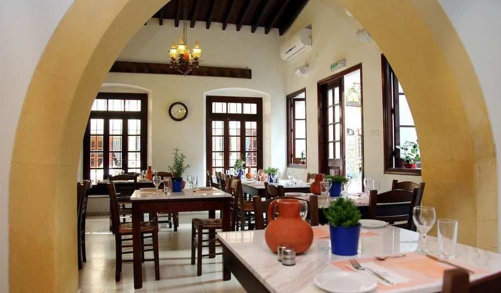 CENTRUM HOTEL