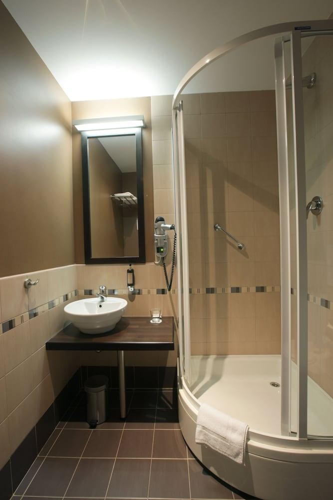 HANZA HOTEL photo 2