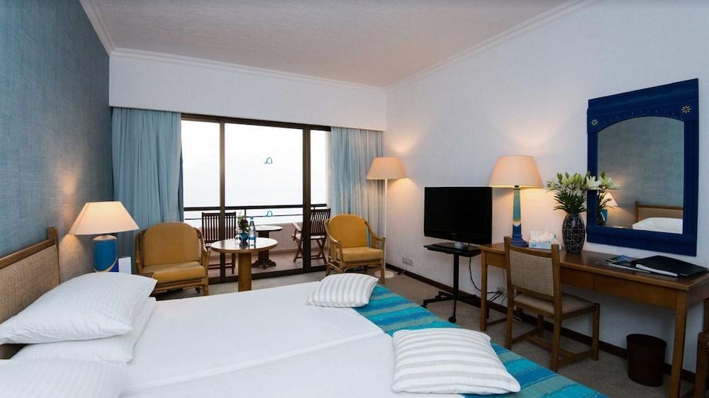 CORAL BEACH HOTEL & RESORT photo 4