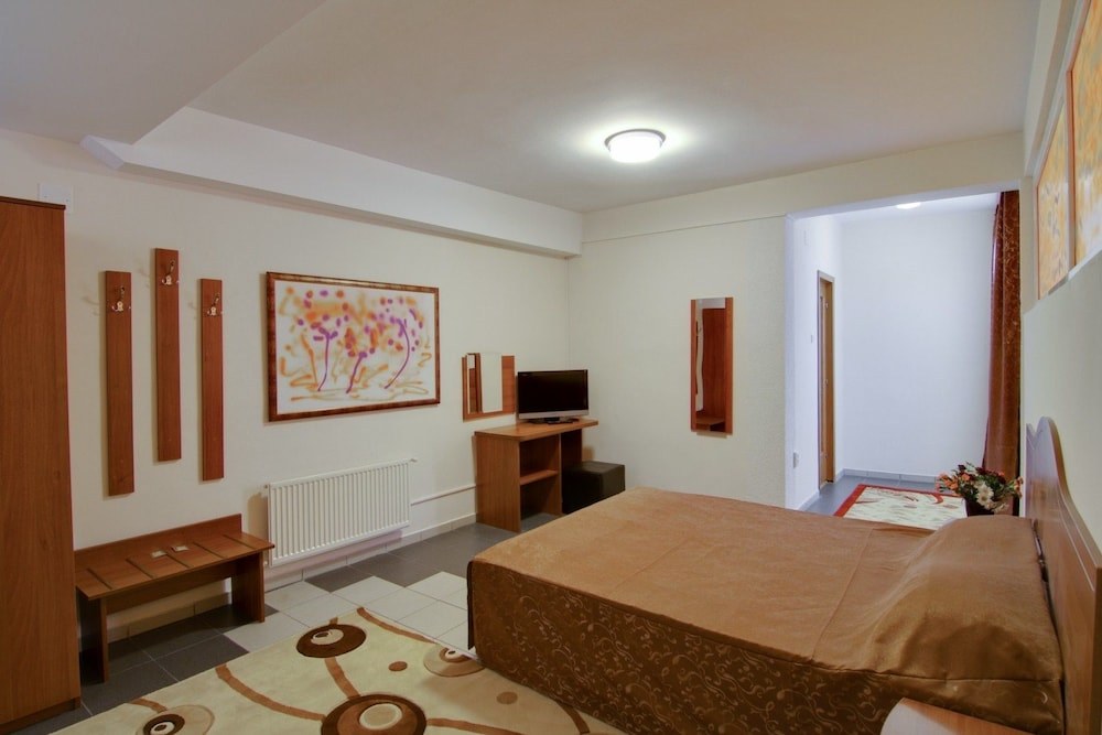 TRANZZIT HOTEL photo 1