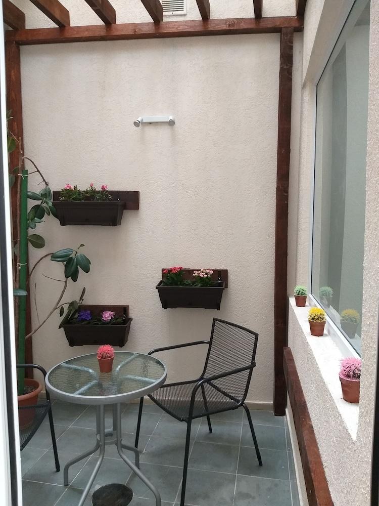 TRANZZIT HOTEL photo 2