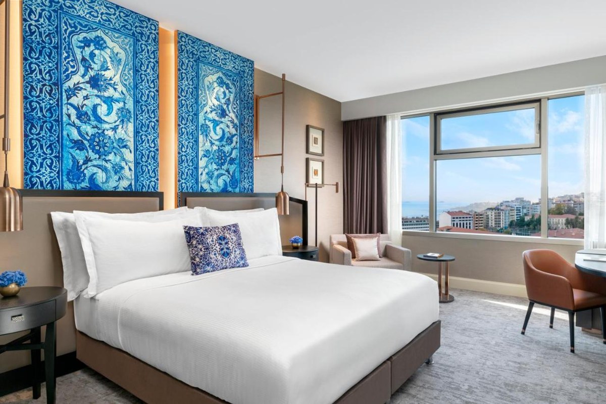 THE RITZ-CARLTON ISTANBUL photo 2