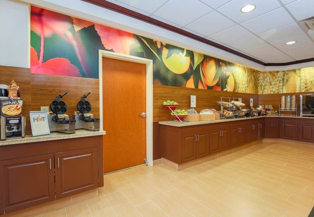 FAIRFIELD INN  SUITES LAS VEGAS SOUTH photo 1