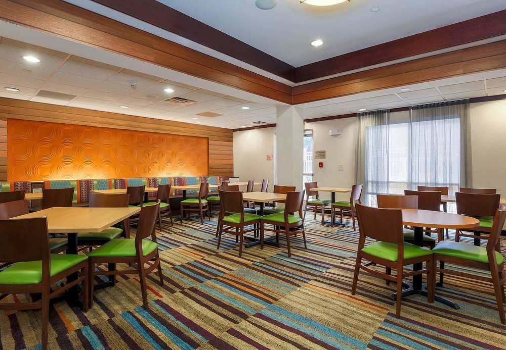 FAIRFIELD INN  SUITES LAS VEGAS SOUTH photo 2