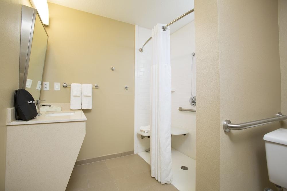 STAYBRIDGE SUITES ORLANDO AT SEAWORLD photo 2